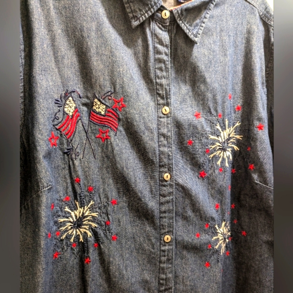 Basic Editions 90's Embroidered Denim Top Short Sleeve Red White Blue July 4- 2X - Picture 4 of 8